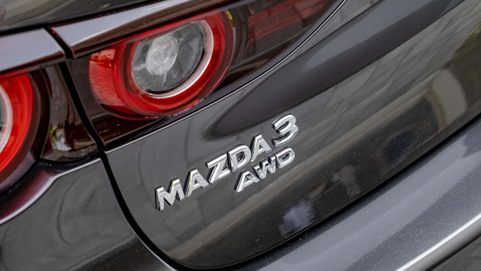 https://cdn.motor1.com/images/mgl/3W4veY/s1/2024-mazda3-turbo-review.jpg