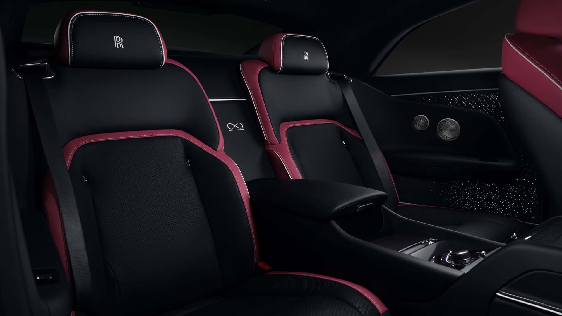 rolls-royce-spectre-black-badge-2025.jpg