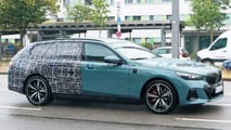 new-bmw-i5-m60-touring-wagon-spy-shots (2)