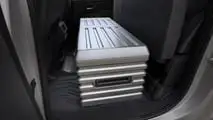 Sedili posteriori ribaltabili interni su Chevrolet Silverado EV 2024 Work Truck