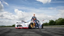 Max Verstappen apprend à drifter avec Mike Whiddett dans une Mazda RX7