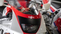 Reggie Jackson's 1990 Yamaha FZR400 - Headlight Closeup