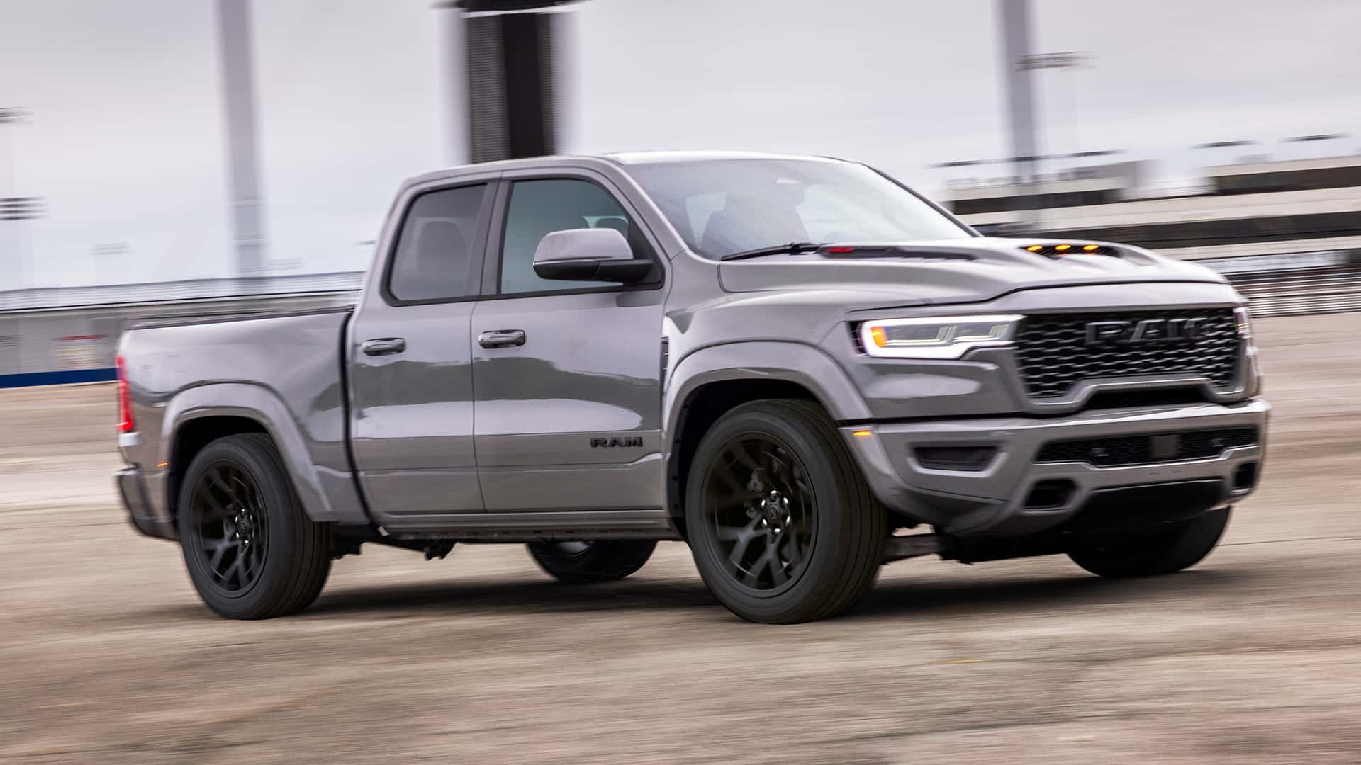 Ram 1500 2027 年式將取消 eTorque 混合動力系統，回歸純燃油 V8