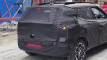 Flagra: Hyundai Bayon já mostra interior e formato da carroceria 