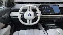BMW Serie 7 (2026), interni e bagagliaio