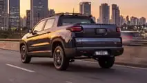 Fiat Toro Volcano T270 Hybrid 50 anos