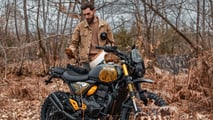 LCR Originals Packshot Escape Triumph Scrambler 400XC