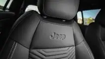 Jeep Avenger: restyling, interior y maletero