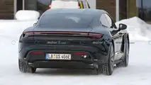 2024 Porsche Taycan facelift spy photo