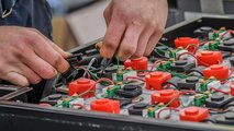 La conversione delle Renault classiche in auto elettriche