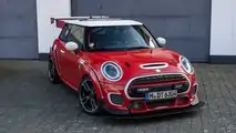 Mini John Cooper Works von Bulldog Racing für das Langstreckenrennen auf dem Nürburgring 2022