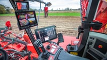 Grimme rinnova la serie Varitron di raccoglitrici semoventi a due file