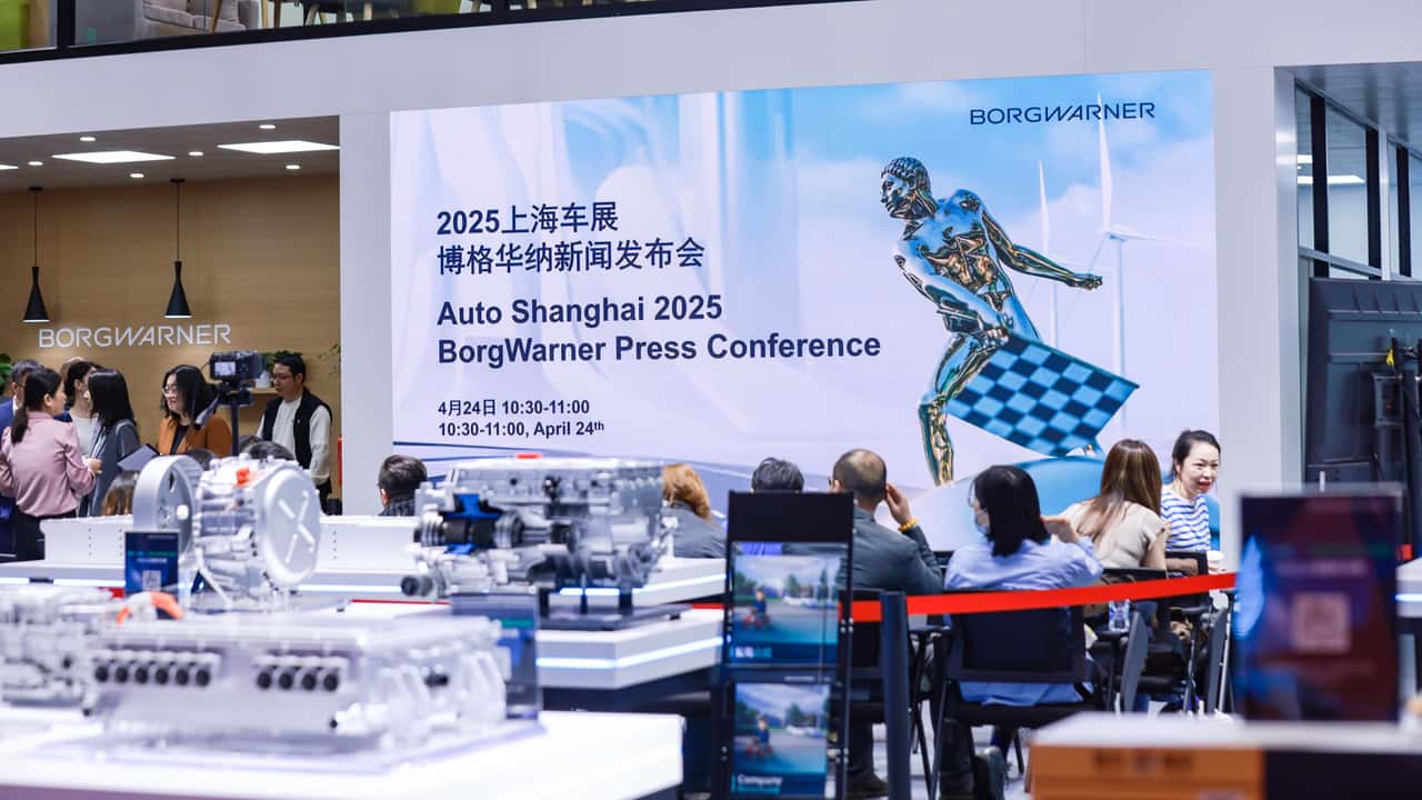 BorgWarner mostra tecnologias para eletrificação no Salão de Xangai