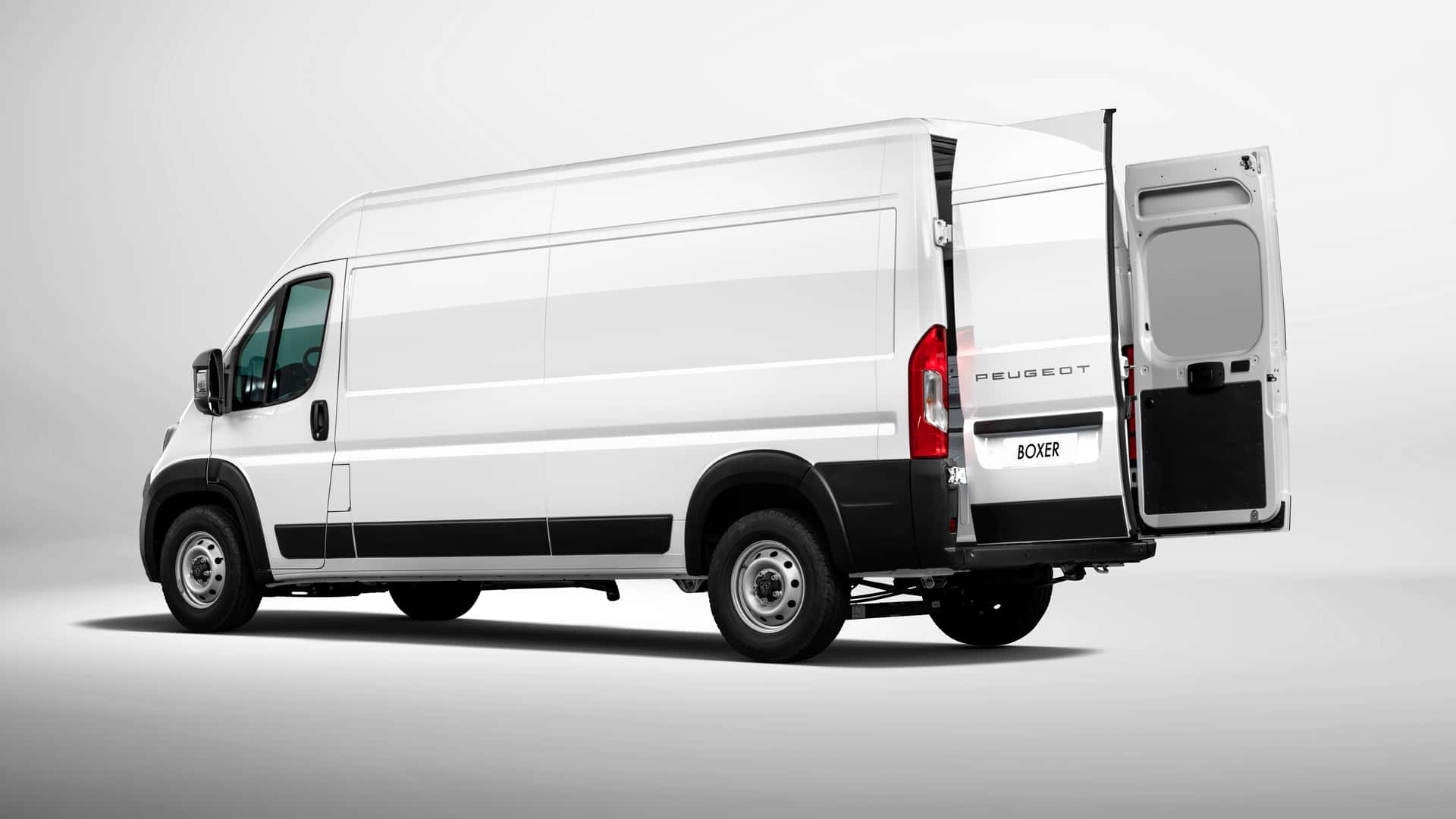 Peugeot Boxer – widok z przodu i prawego boku