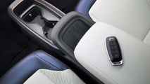Nissan LEAF 2025, interior y maletero