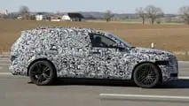 Audi Q9 als Erlkönig erwischt