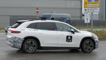 Mercedes EQS SUV Facelift als Erlkönig