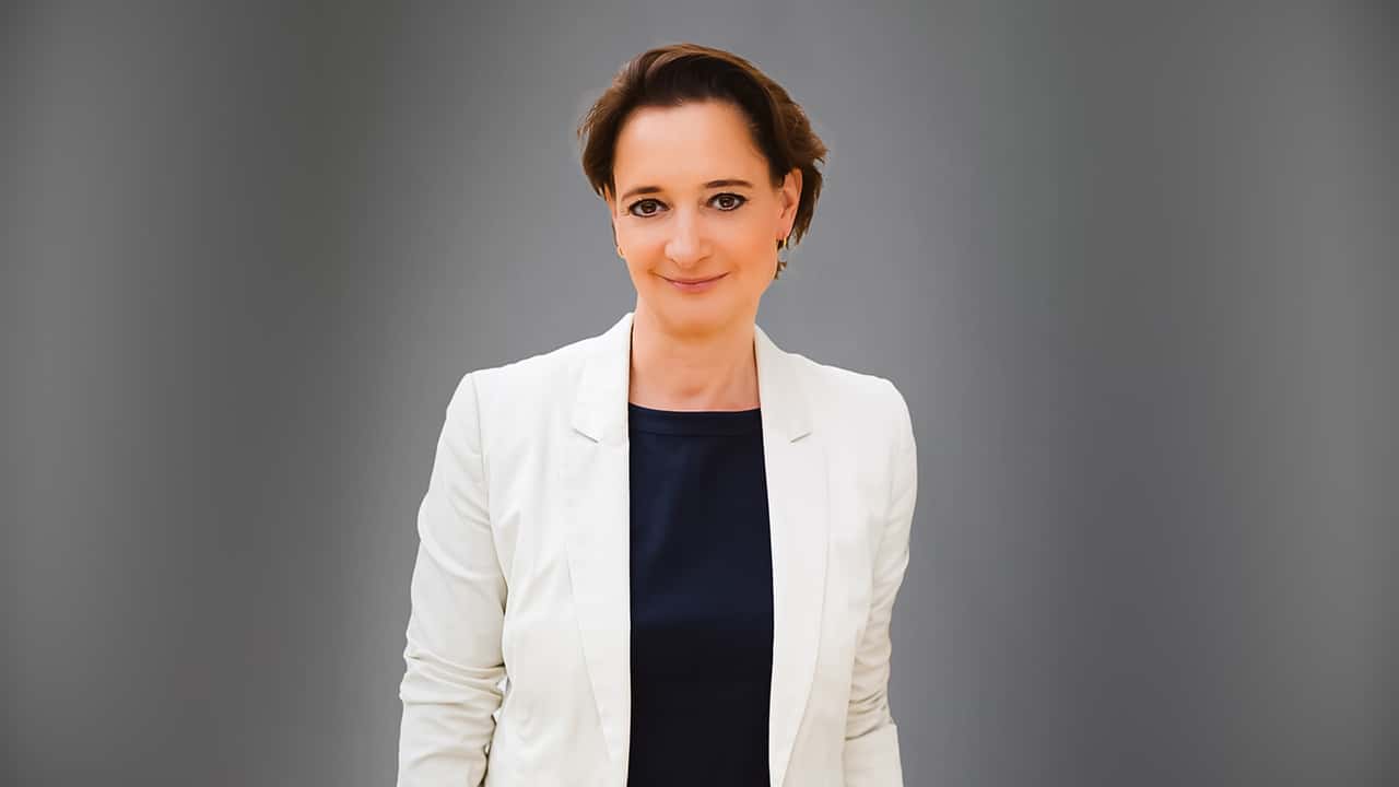 Katrin Adt zur CEO der Marke DACIA ernannt