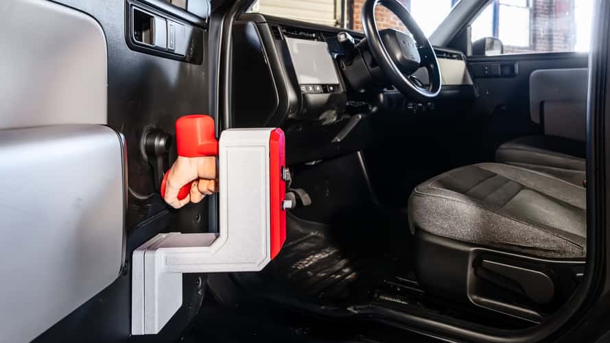 The Slate Truck Has Roll-Down Windows. But This Guy Has A Brilliant Solution