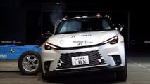 Lexus LBX, crash test