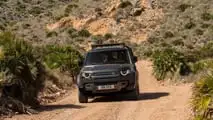 Land Rover Defender 2024