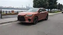 Lexus RX500h front three quarter