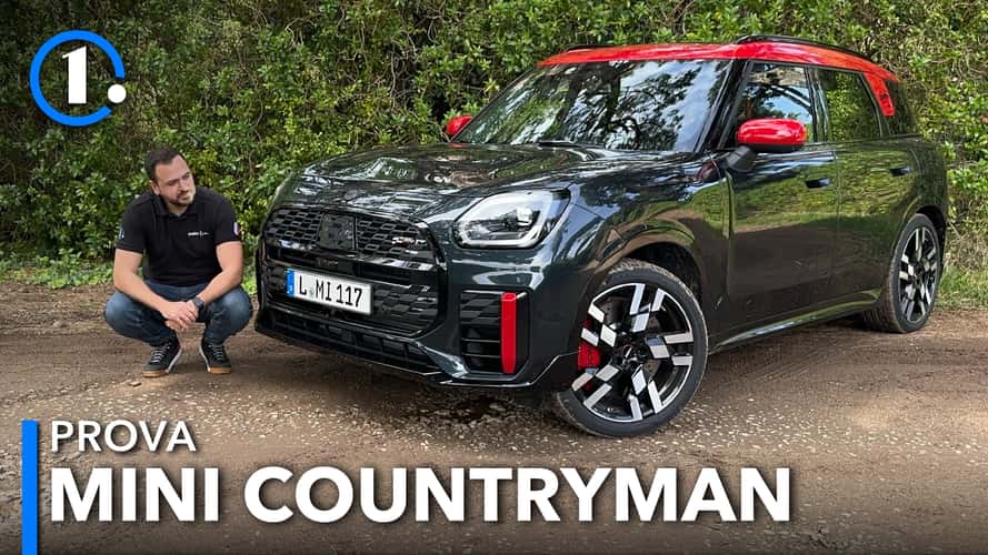 MINI Countryman, la prova in versione JCW da 300 CV