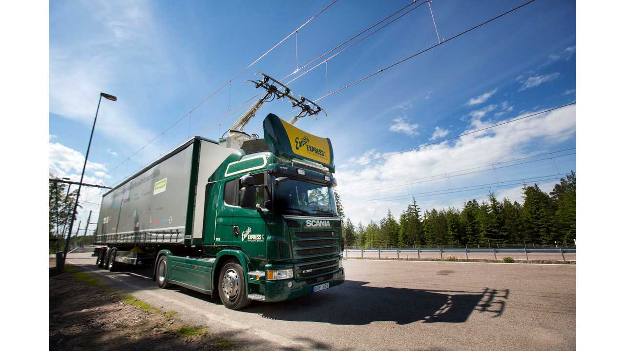 Electric road hybrid truck, Scania G 360 4x2 (Hybrid Truck with Siemens pantograph on the roof) Gävle, Sweden
