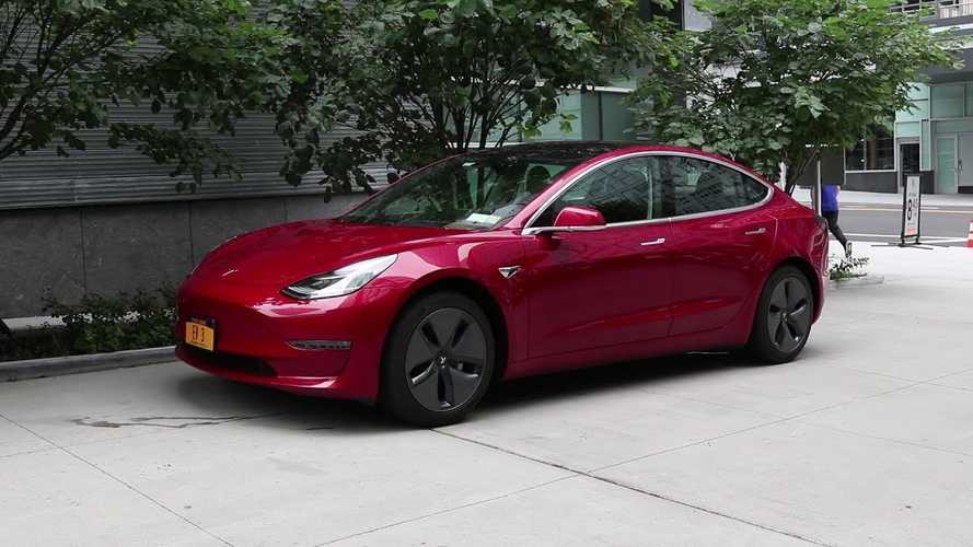 Does The Tesla Model 3 Still Have Quality Defects In 2020? Let's Take A
