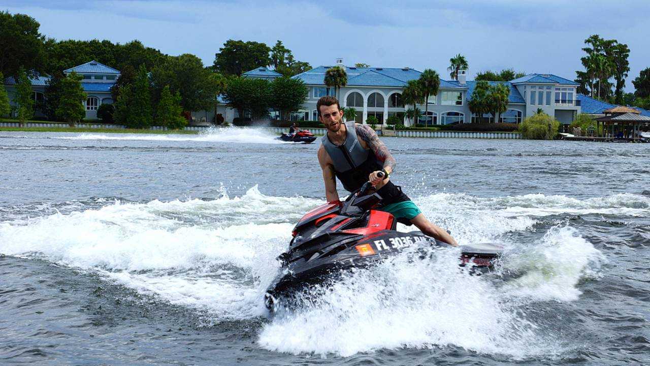 2014 Sea-Doo Spark Review - Rides Like a Sportbike