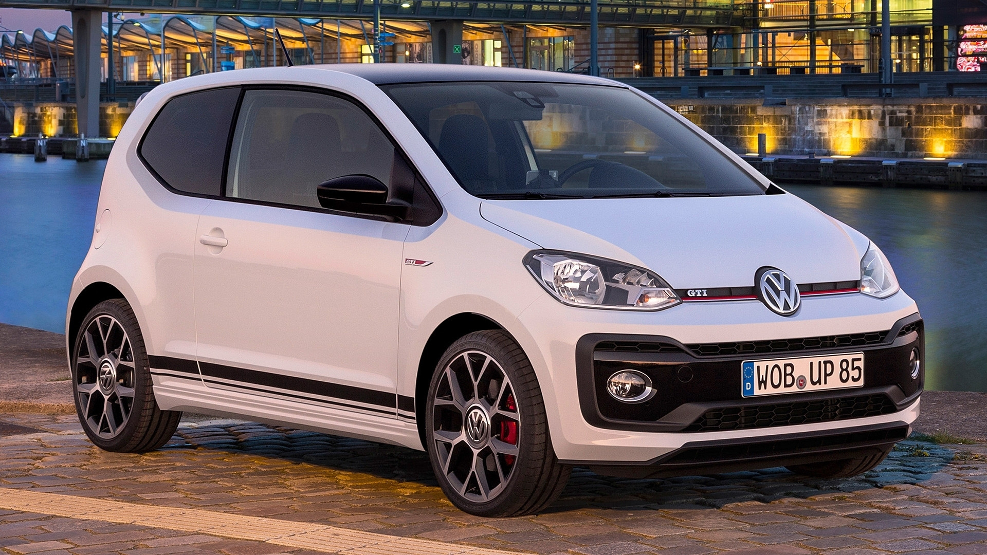Volkswagen up! GTI, la citycar da 115 CV è di serie