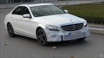 2018 Mercedes C350e facelift spy photo