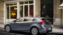 All-new 2013 Volvo V40 official photo