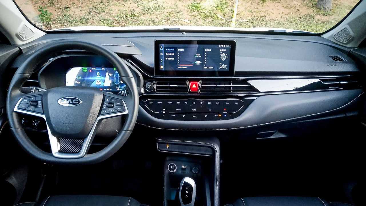 JAC IEV60 2020
