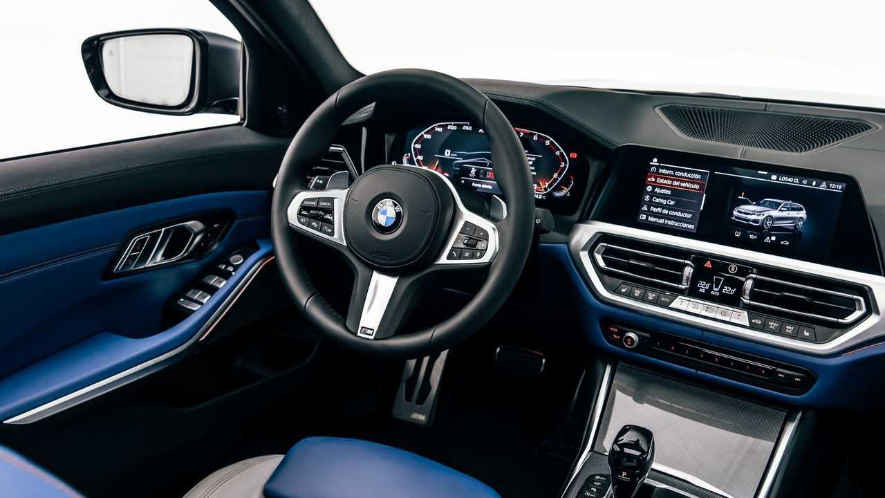BMW M340i xDrive Touring First Edition