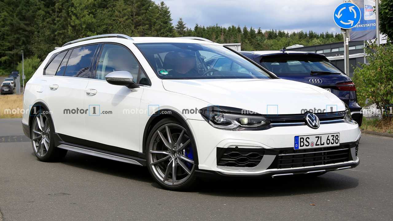 Volkswagen Golf R Estate Casus Fotoğraflar