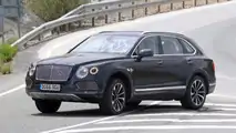 Bentley Bentayga Plug-In Hybrid spy photo
