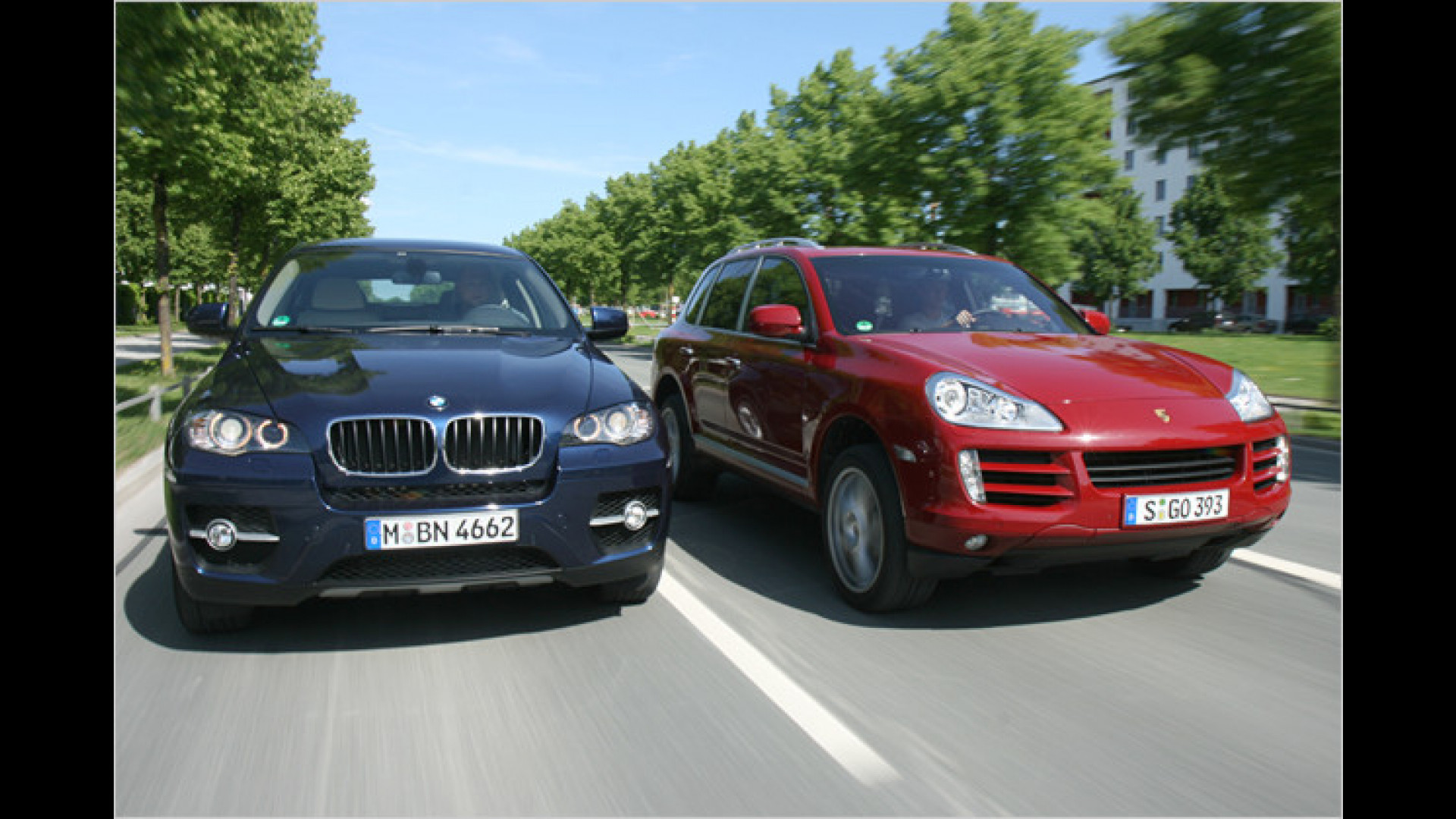 Bmw m8 vs porsche 911. Что лучше порше или бмв. Что лучше порше или бмв. Bmw x5 e70 vs f10. Bmw m6 2018.