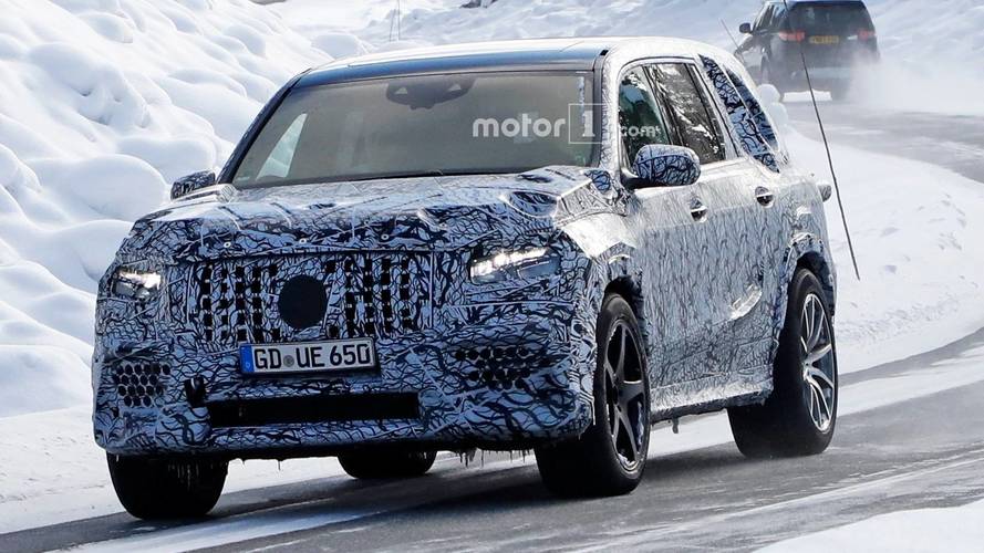 New Mercedes-AMG GLS 63 spy photo