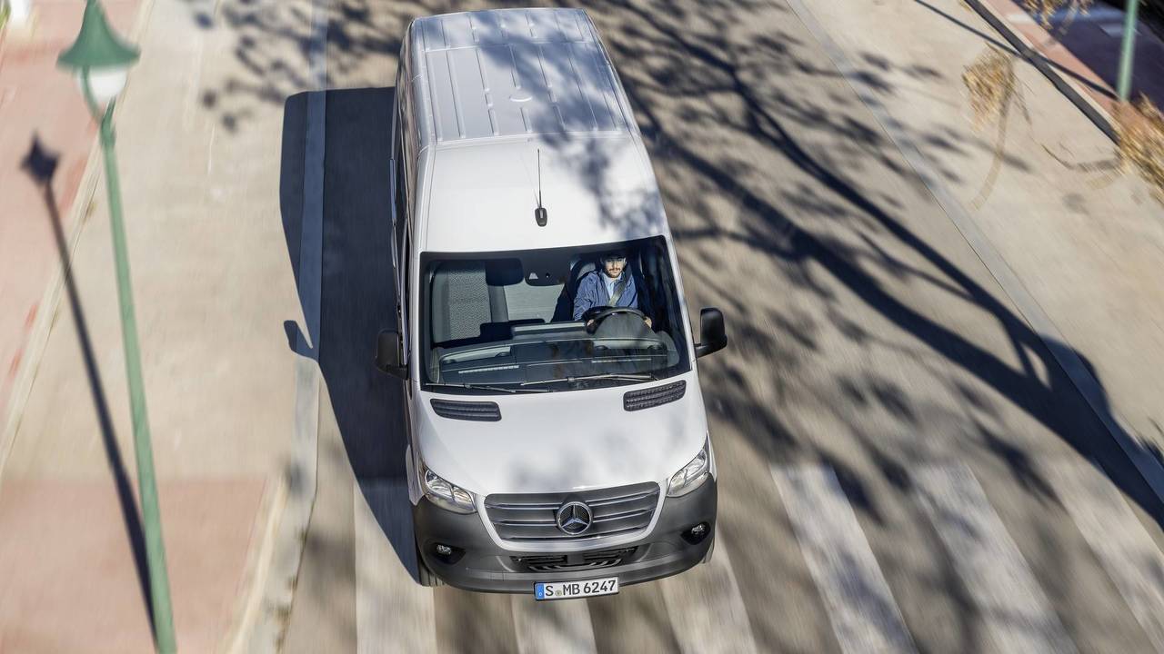 Mercedes Puts Camouflage Even On Next Gen Minibus