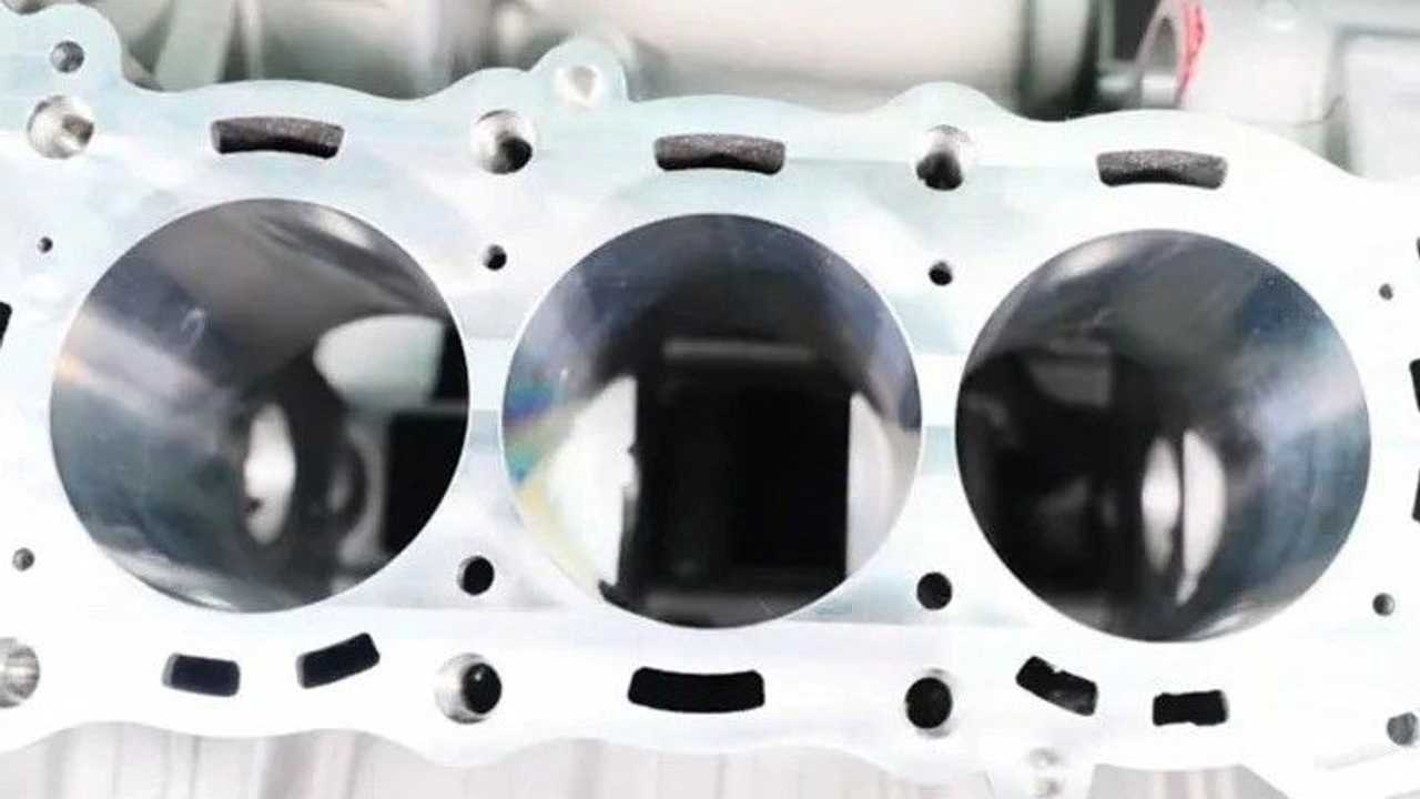 Zontes Triple-Cylinder Engine - Cylinders
