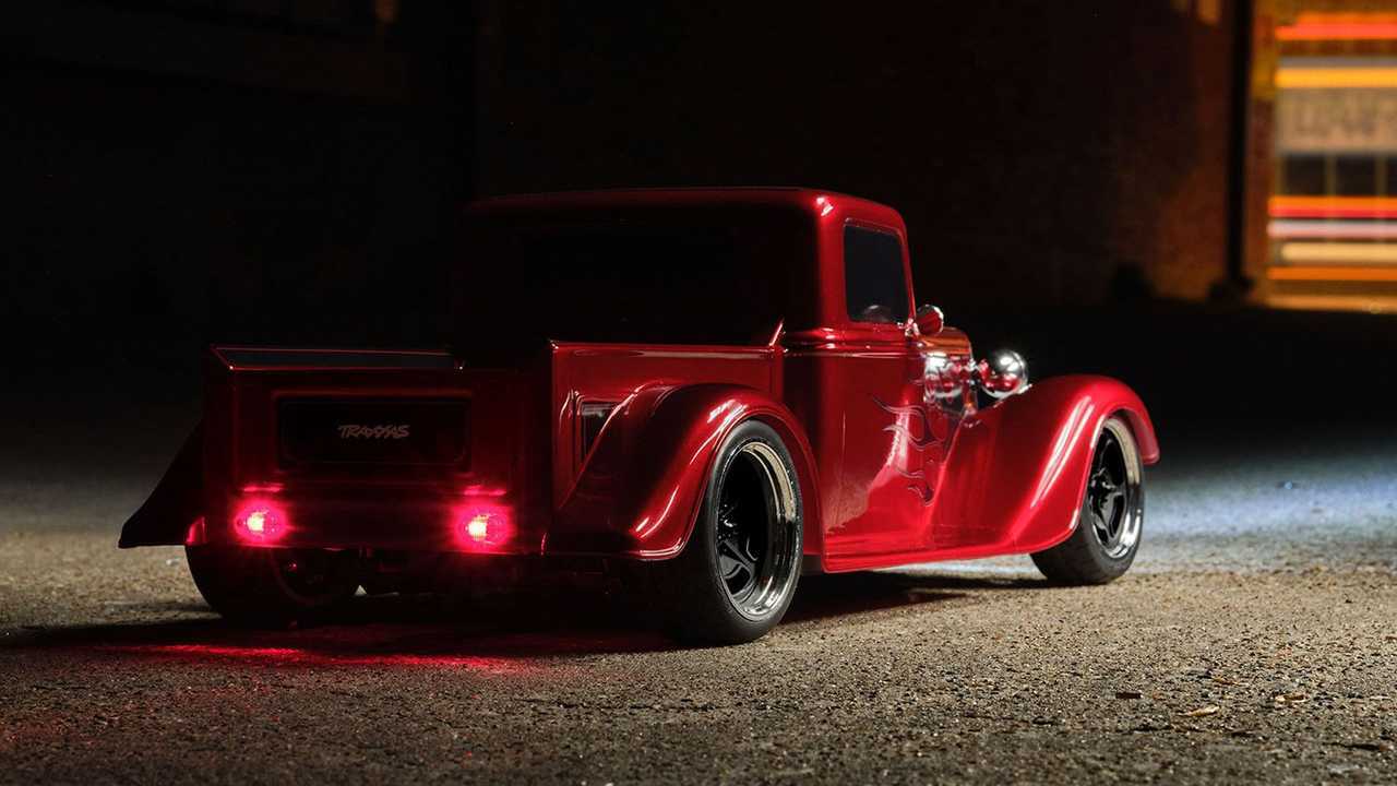 Traxxas Hot Rod coche de radiocontrol