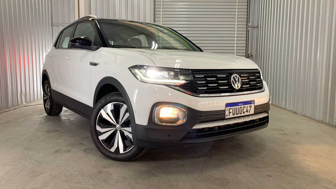 Comparativo: Honda HR-V Touring vs. VW T-Cross Highline