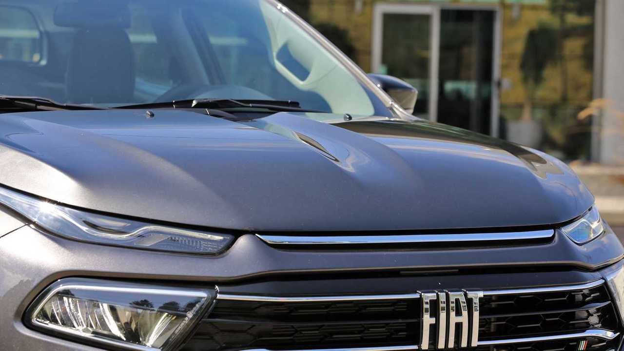 Fiat Toro Volcano 1.3 turbo (T270) 2022 - Teste Motor1.com