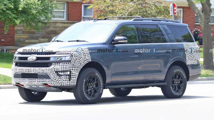 2022 Ford Expedition Hybrid Spied Testing For The First Time