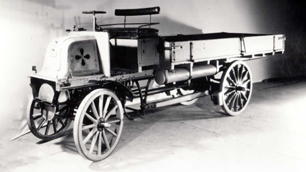 Der weltweit erste Lastwagen von 1896