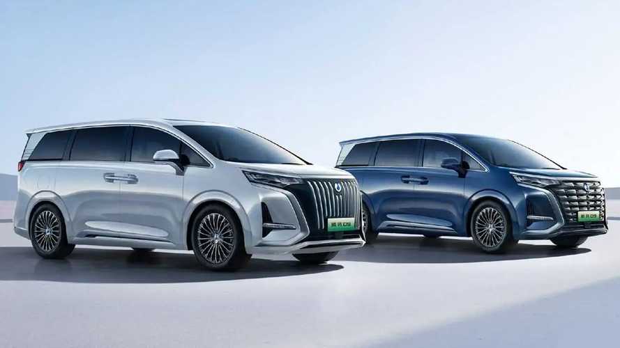 Минивэн Denza сможет преодолеть тысячу километров без подзарядки