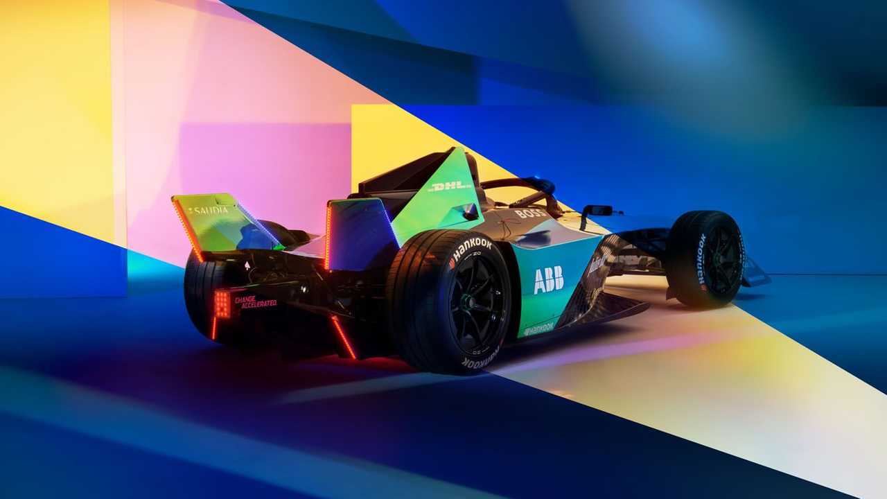Одноместный автомобиль Formula E третьего поколения