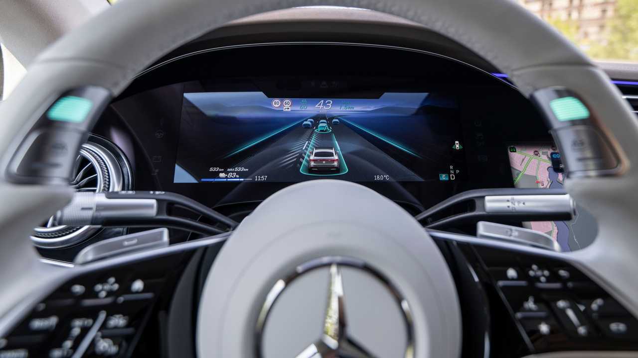 Il sistema Drive Pilot di Mercedes-Benz