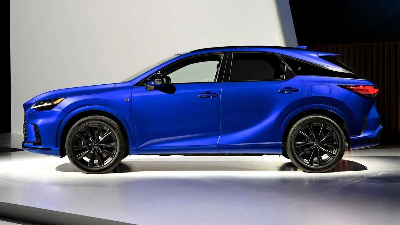 Lexus RX 2023